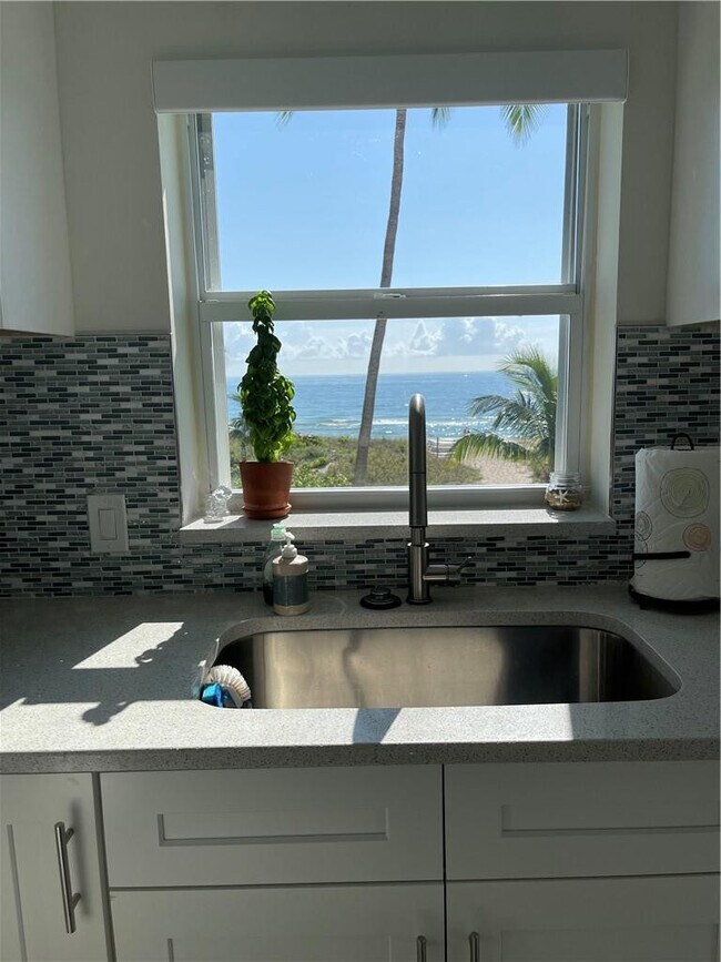 Building Photo - 5200 N Ocean Blvd