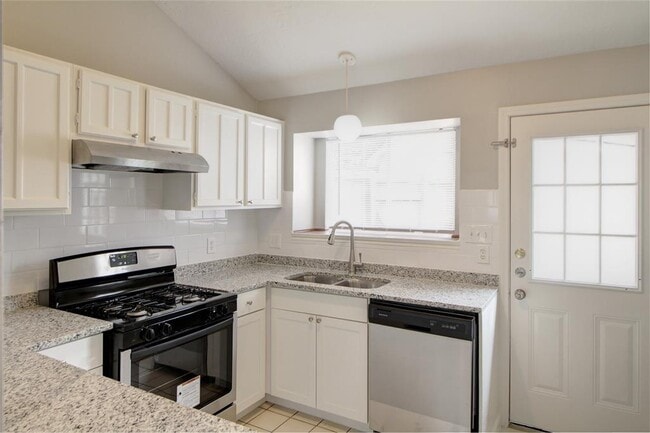 Building Photo - 17095 Kilwinning Dr