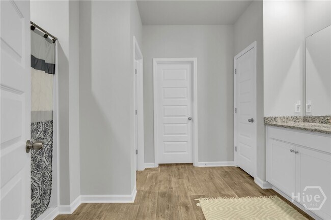 Building Photo - 106 Geranium Wy