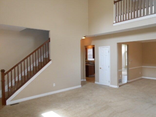 Building Photo - 532 Greenwood Loop