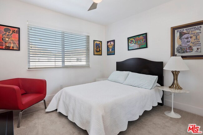 Building Photo - 6240 Tapia Dr