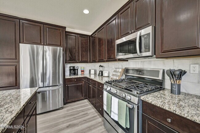 Building Photo - 10677 Foxberry Park Dr