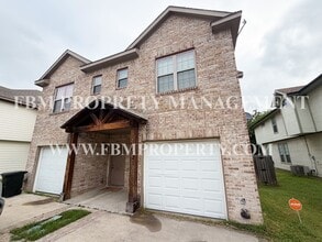 Building Photo - 472 Pecan Hollow St
