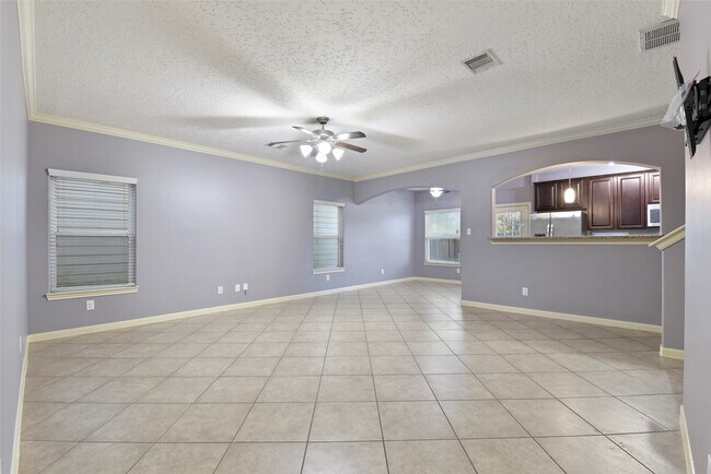 Building Photo - 1812 Don Alejandro