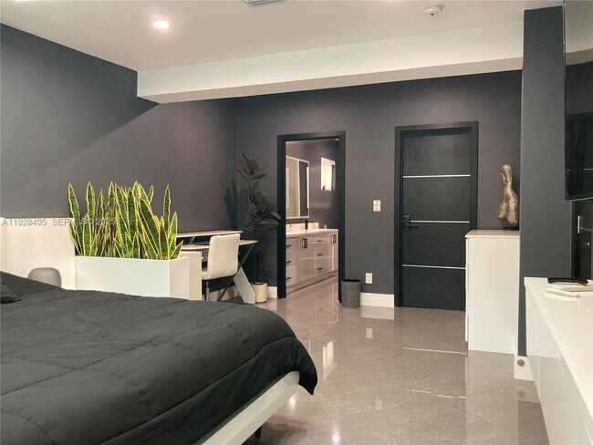 Building Photo - 7524 Mutiny Ave