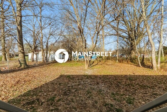 Building Photo - 3 Bedroom Pet-Friendly Home in Louisville,...