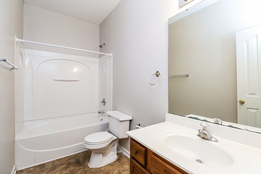 Building Photo - 10926 Slalom Hill Rd