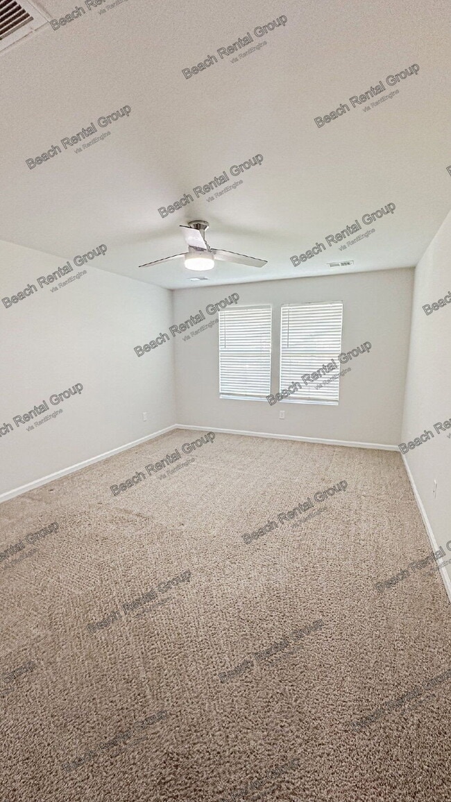 Building Photo - 166 Foxford Dr