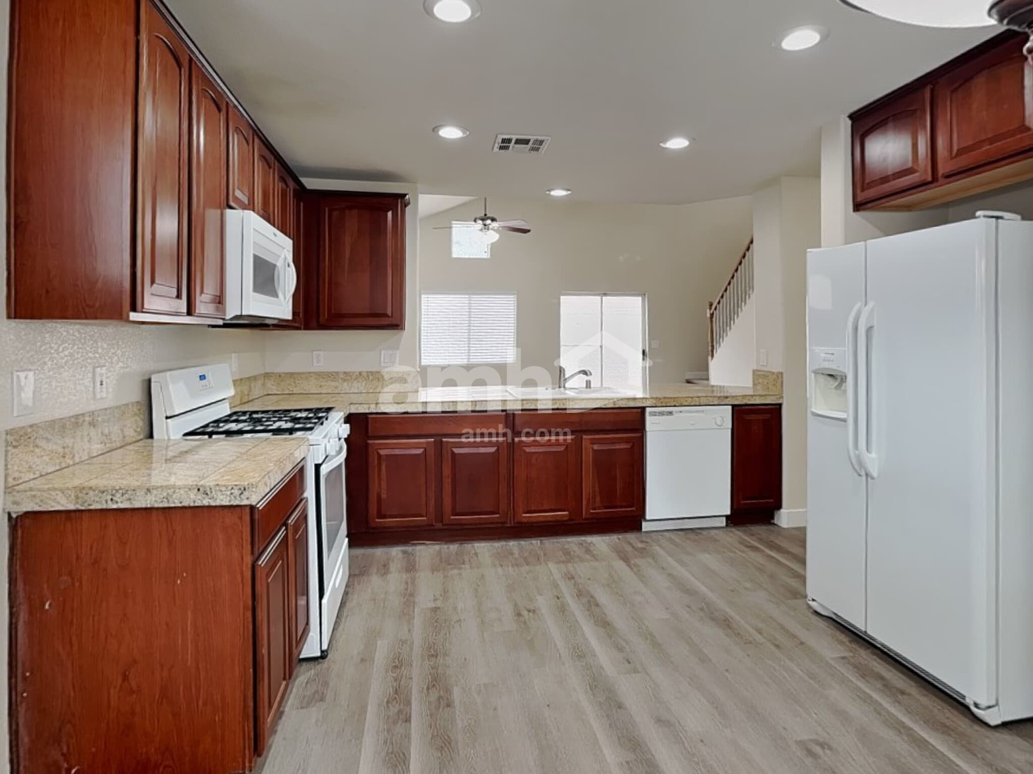 Building Photo - 3810 Shimmering Creek Ave