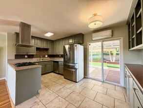 Building Photo - 3 Bedroom 1 bath single story home with solar!
