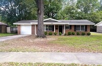 Building Photo - 3 Bedroom 2 Bathroom House For Rent