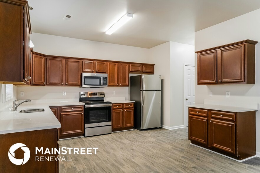 Building Photo - 301 Star Ruby Dr