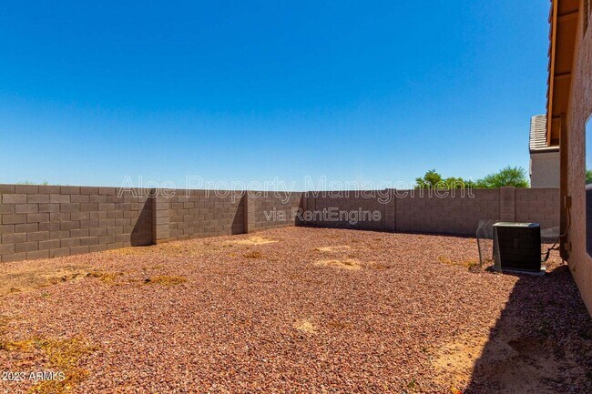 Building Photo - 36532 W Barcelona Ln