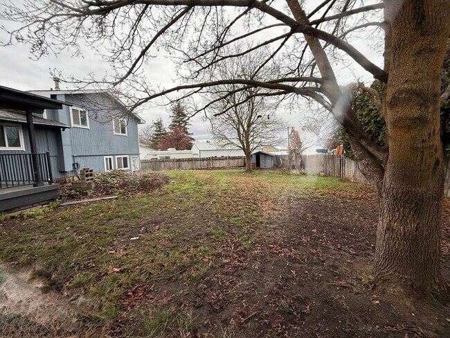 Building Photo - Quiet Cul-de-Sac | 3 Bed / 3 Bath + Bonus Rooms | Spokane Valley