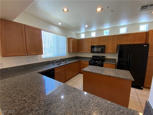 Building Photo - 7609 Vanity Ct