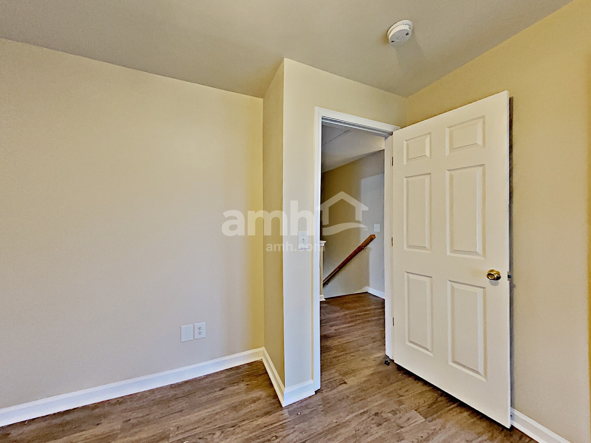 Building Photo - 1824 Devon Dr