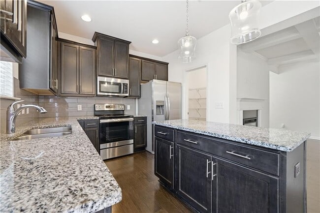 Building Photo - 2730 Kemp Ct