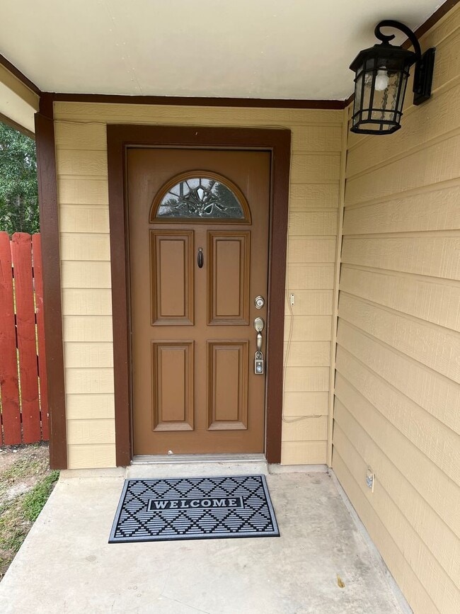 Building Photo - Lovely Ventura rental!