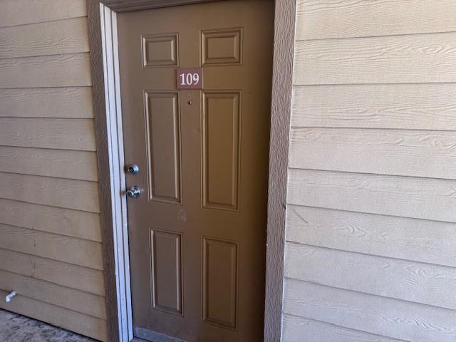 Building Photo - 2905 Clarksville St