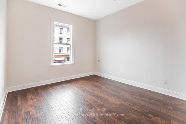 Building Photo - 3403 26th St