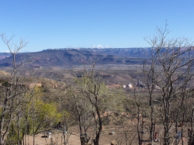 Building Photo - Adorable Jerome Home!! 2 Bedroom 1 Bath Contact Property Pros Property Management