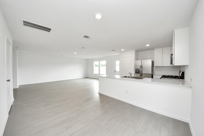 Building Photo - 13338 Rayhill Dr