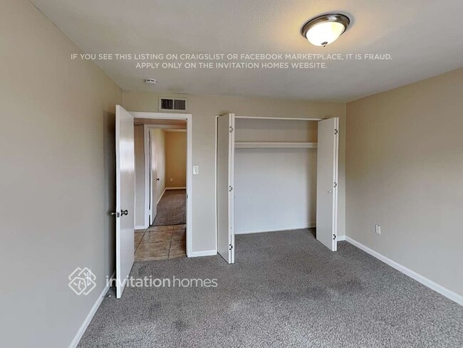 Building Photo - 1536 W Andorra Dr