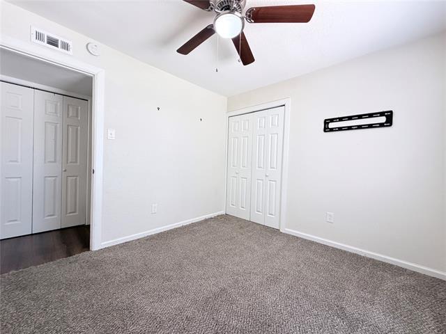 Building Photo - 706 Jamestown Dr