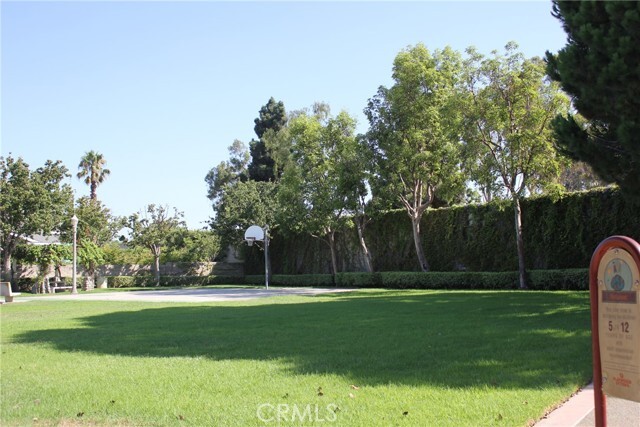 Building Photo - 563 E City Ct
