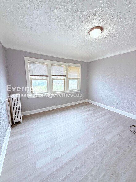 Building Photo - 13909 Hartwell St