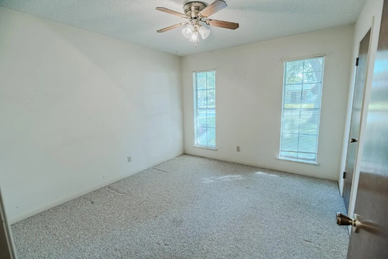 Building Photo - 1320 Magnolia Dr