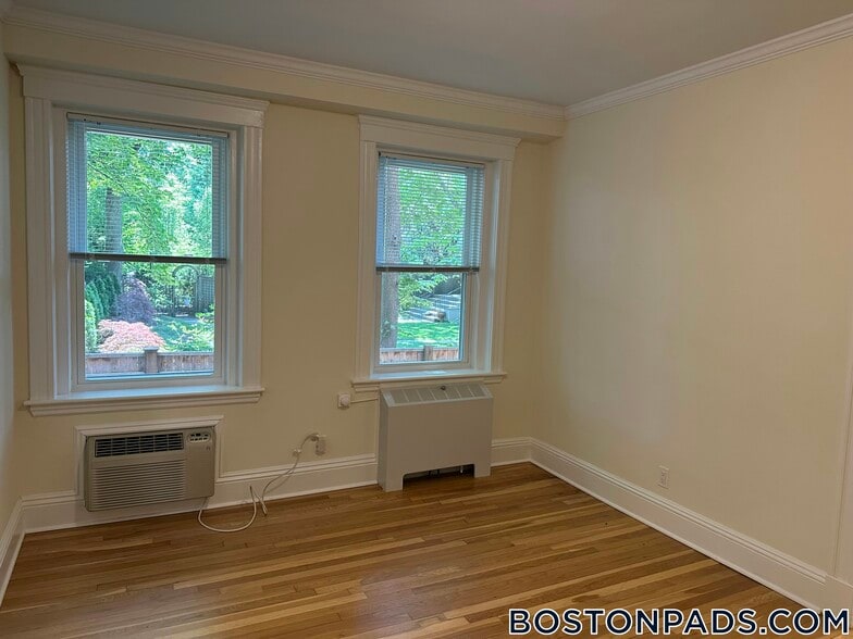 Building Photo - 22 Chauncy St