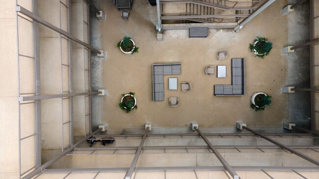 Building Photo - **WALKABLE MIDTOWN CONDO WITH BALCONY AND ...