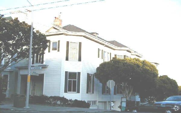Building Photo - 295 Castro