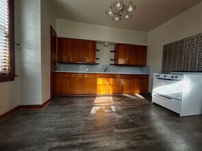 Building Photo - 2359 S KK Ave