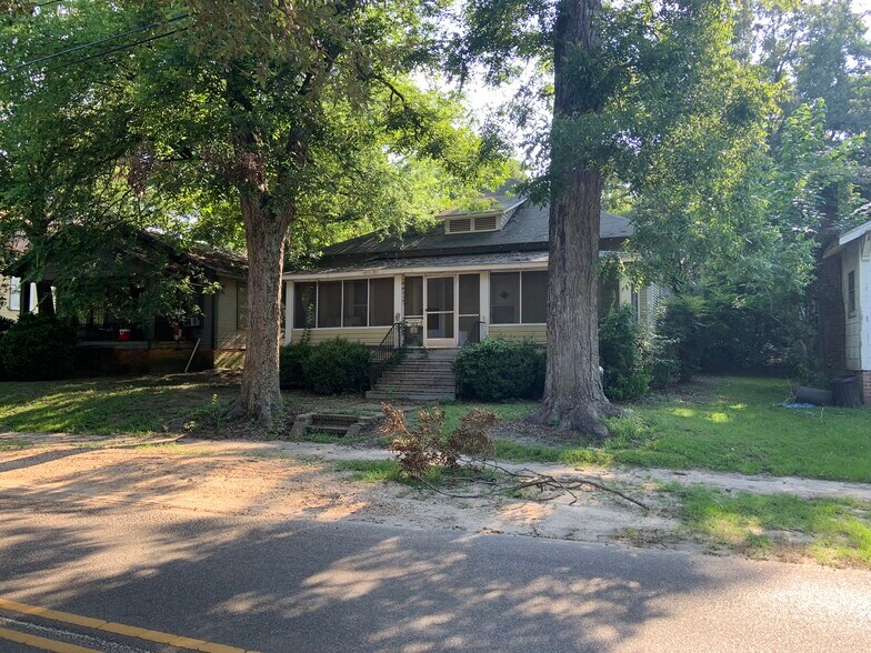 Building Photo - 1012 N 10th Ave