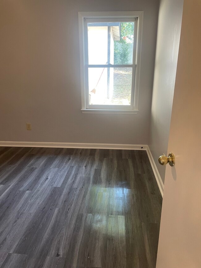 Building Photo - 5816 Cameo Ct