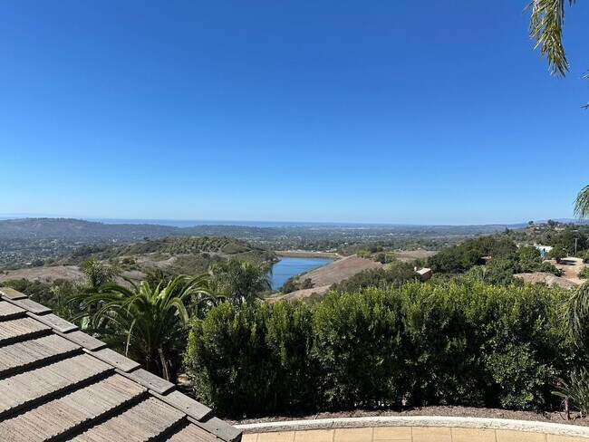 Building Photo - 1200 Palomino Rd