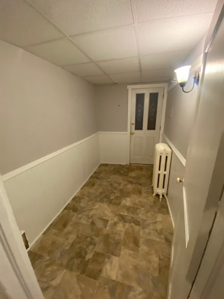 Building Photo - 423 E Main St