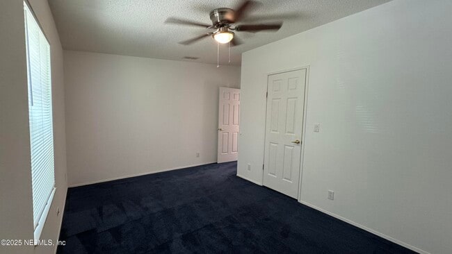 Building Photo - 149 Aster Ave