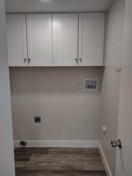 Building Photo - 3056 S 200 E