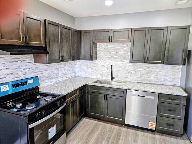 Building Photo - 1302 W 116th St