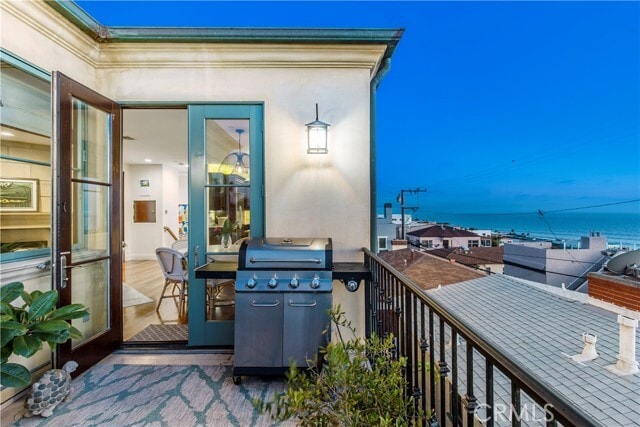 Building Photo - 320 33rd St