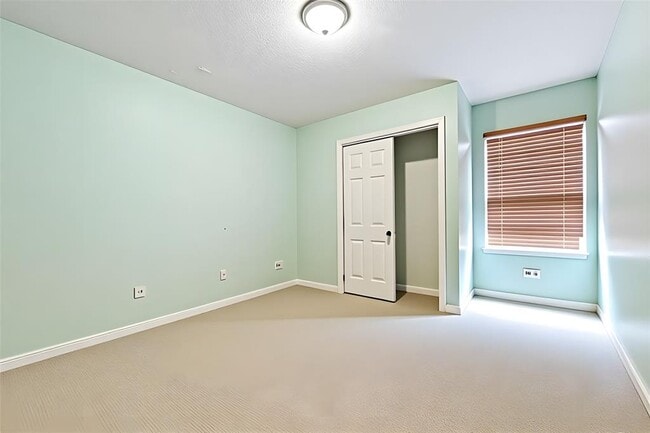 Building Photo - 6305 Thurgood Ave