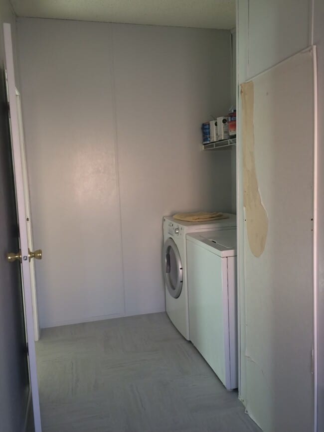 Building Photo - 1331 Ponderosa Ave NW