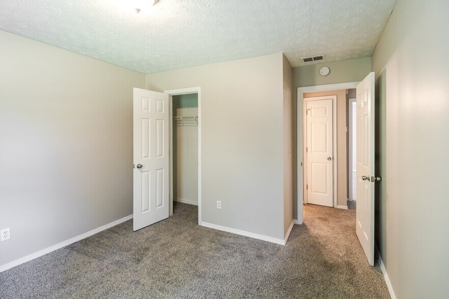Building Photo - 95 Branchwood Dr