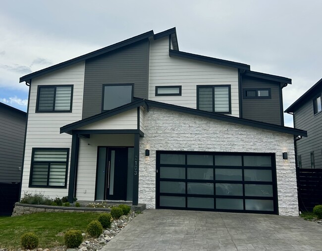 Building Photo - 2103 Riverstone Lp