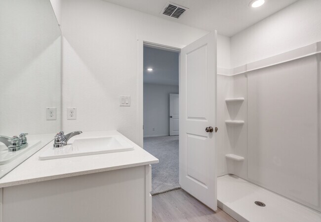 Building Photo - 3335 Gingham Pt