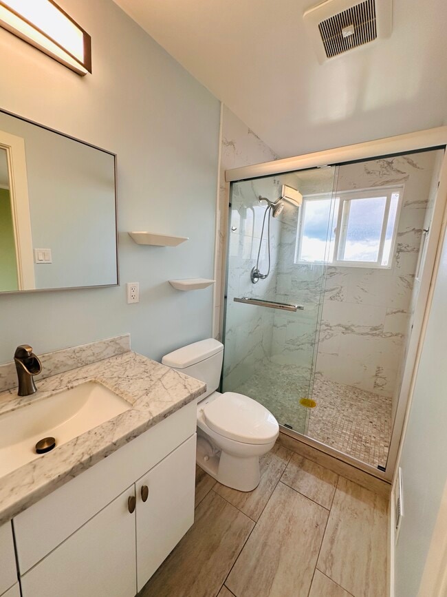 Master Ensuite - 3610 Reposo Way