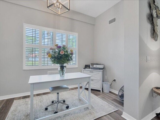 Building Photo - 3701 54th Dr W